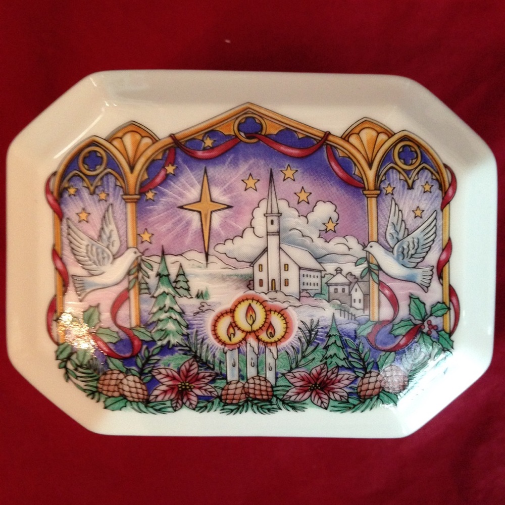Christmas Music Box 1989 Plays O Holy Night